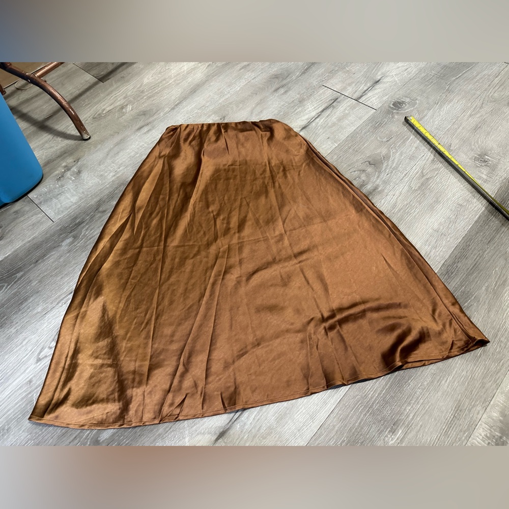 Oak + Fort XS copper brown midi skirt pull on shiny event party flawed